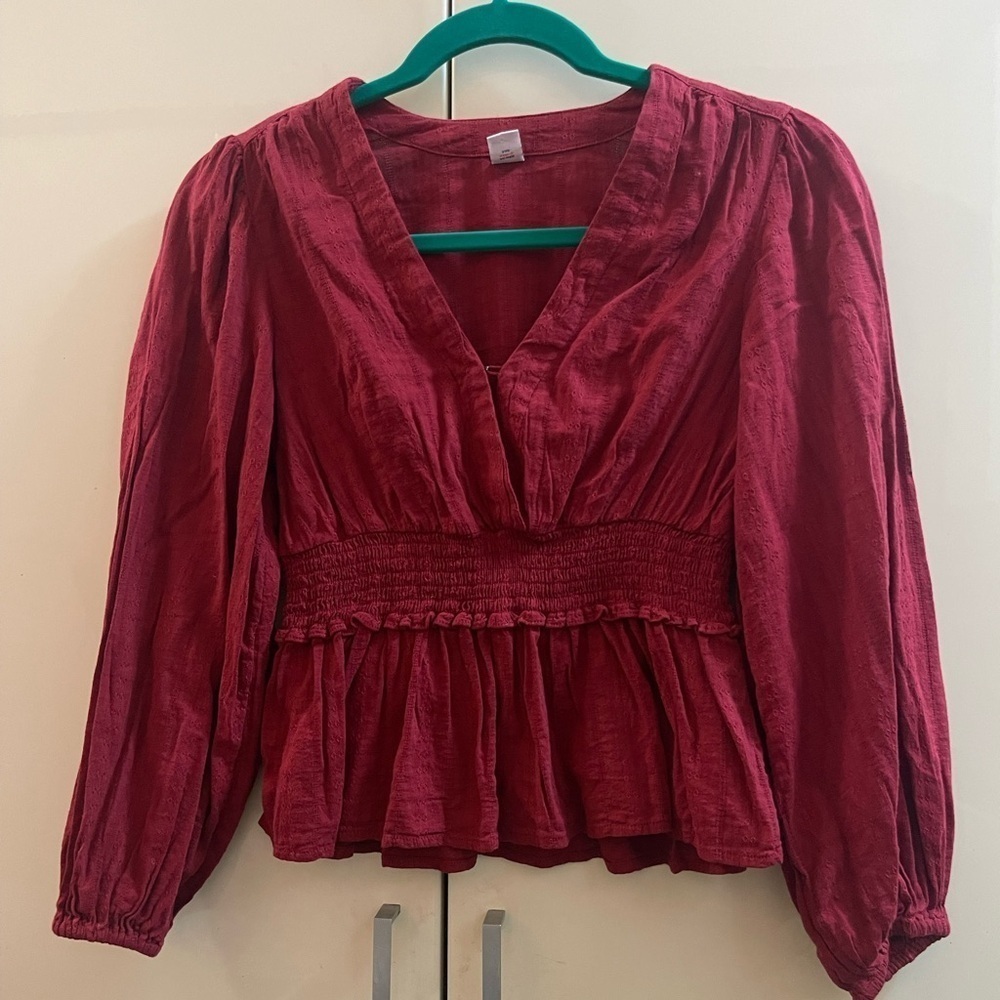 Old Navy Top Blouse Petite Sz XS Puff-Sleeve Wrap-Effect Maroon Color